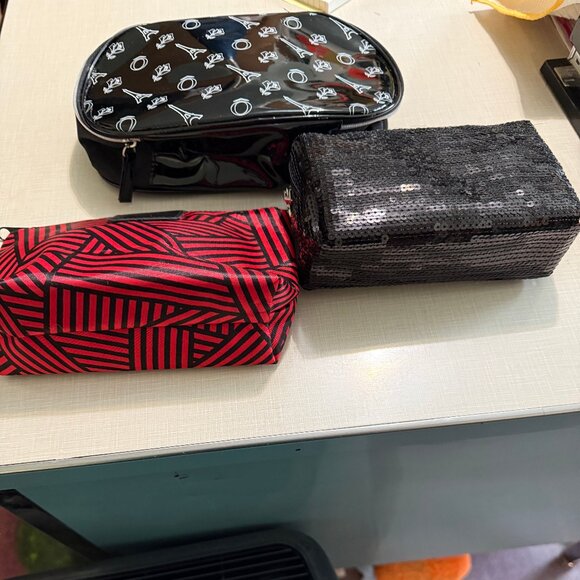 cosmetic bags - Picture 2 of 3